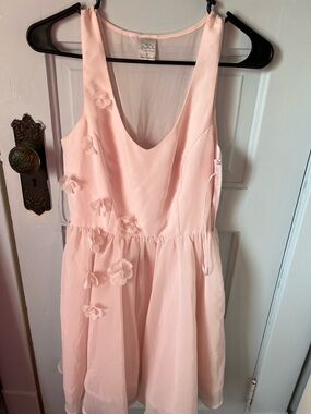 LC Lauren Conrad Light Pink Floral Appliqué Formal Dress